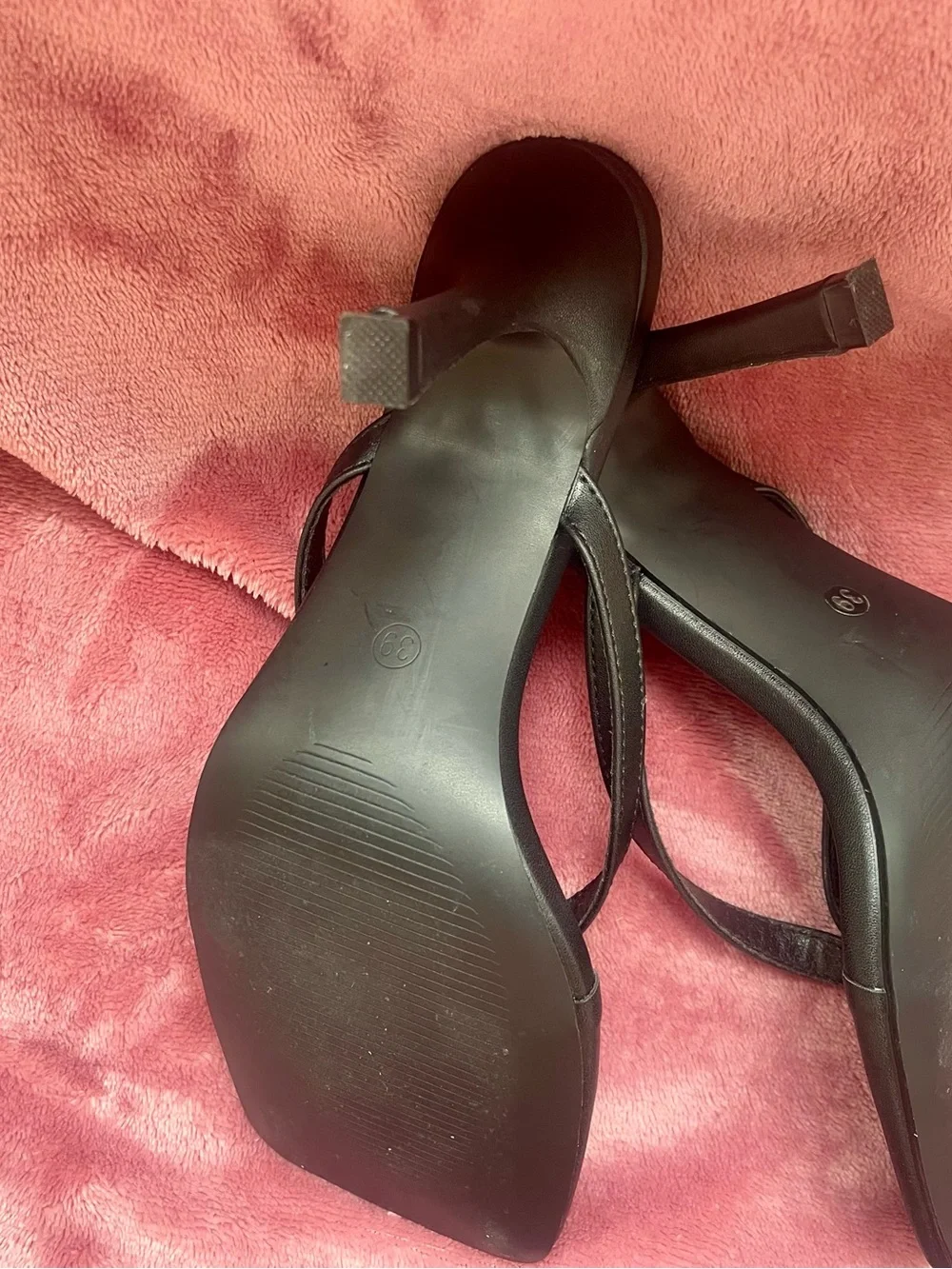 Black Thong Square-Toe Heels